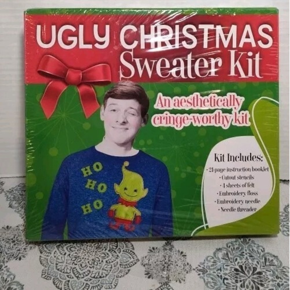 Ugly Christmas Sweater Kit‎
